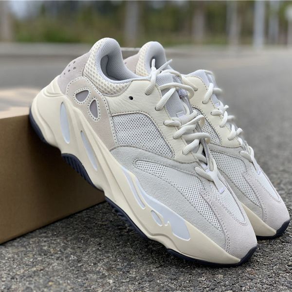 

2019 Analog 700 V2 Wave Runner Kanye West Running Shoes 3M Designer Suede White Basf Athletic Sports Trainers Size 36-47