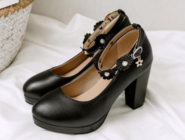 

2018 flower women's shoes in spring and autumn with new style high heel coarse heel round head, Black