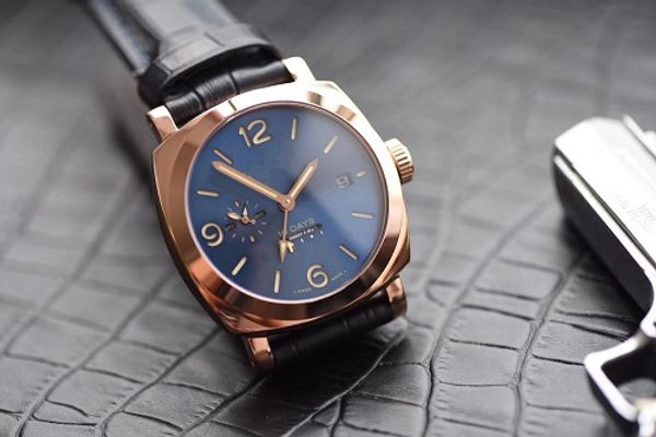 

qualityÂ luxuryÂ men'sÂ watches 45mm dialÂ automaticÂ movementÂ maleÂ watch 316lÂ fineÂ steelÂ strapÂ mineralÂ wear-resistantÂ glass, Slivery;brown