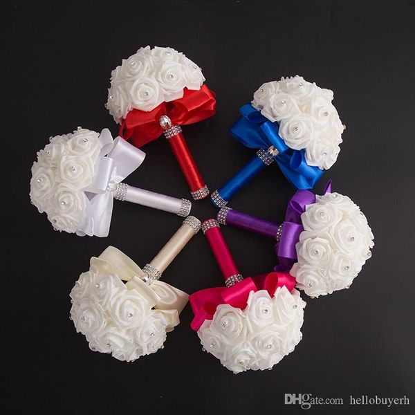 

красный белый свадебные цветы невесты холдинг букет корейской пены моделирования букет свадьба с цветами внешней торговли 2019