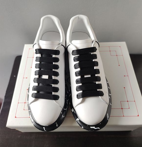 

2020 new fashion luxury leather thick bottom printing lace-up small white shoes men's and women's leisure sports flat shoes, Black
