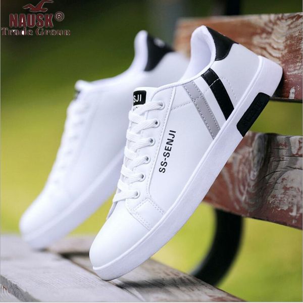 

2019 men's shoes sneaker new small white shoes men's black and white pu casual wild fashion classic flat