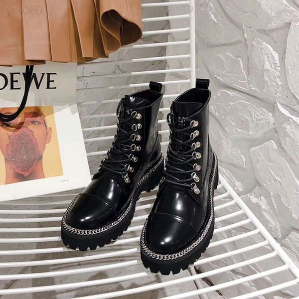 

2020 high-end leather fleece lined motorcycle boots chain short boots black classical british style martin boots women's thick heel