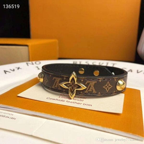 

fashion women genuine leather bracelets with gold v shape designer for women flower print pulsera luxury bracelet jewelry with box, Golden;silver