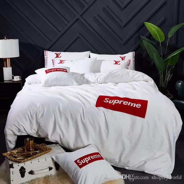 

Letter Embroidery Brand Bedding Suit SUP Mix Logo Fashion White Bed Cover 4PCS Red White Design Queen/King Size Bedding Sets