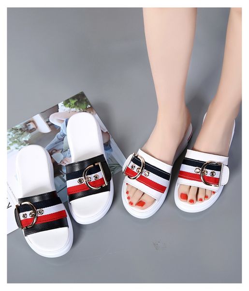 

outdoor slippers female 2020 summer new leather flat bottom fashion wild student pregnant women non-slip flat bottom sandals and slippers be, Black