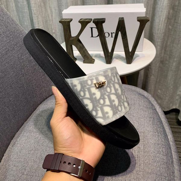 

2020 дешевые лучшие мужчины женщины сандалии дизайнерская обувь luxury slide летняя мода широкий плоский скользкий сандалии тапочка флип-фло, Black;red