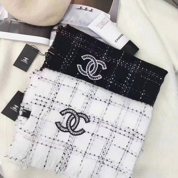 

2019 beautiful popular beautiful men women autumn and winter wool knitted scarf monogram flower scarf shawl, Blue;gray