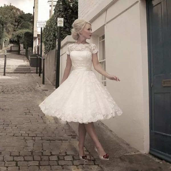 

Cheap See through Back Pretty Appliques Plus size Scoop Knee-Length Lace Short Wedding Dresses Garden Bridal gown Vestidos de Novia
