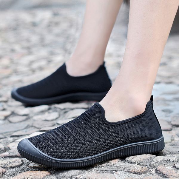 

2020 summer men casual shoes breathable light sneakers male comfortable slip-on men shoes outdoor sock leisue male sneakers, Black