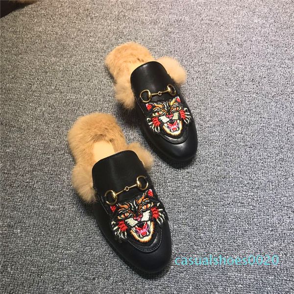 

women fur slippers mules flats suede mule shoes designer fashion genuine leather loafers shoes with metal chain c20, Black