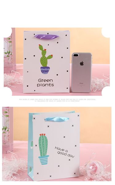 

wholesale white cardboard tote offset cartoon packaging creative new gift bag new year christmas gift bag lipstick keychain gift bag