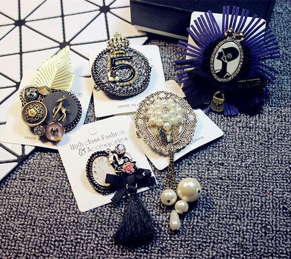 

shifeel 2020 new fashion selling number 5 crown pearl tassel corsage pin brooch personality temperament women jewelry, Gray