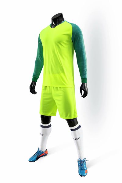 

2019 men training football sets with shorts uniforms reversible football jerseys for that home and away look kits sports b26-11, Black;red