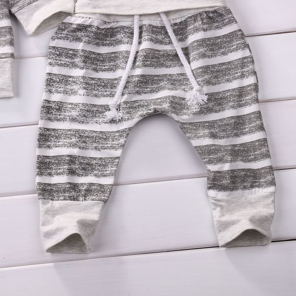 

pudcoco infant clothing newborn striped sweatshirt joggers and baby cap hat 3-piece set long sleeve, White