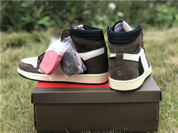 

2018 High Quality Travis Scott logo 1s OG High One Basketball shoes Brown Scott Mens Designer Sneakers 1 Skate Trainers Q2