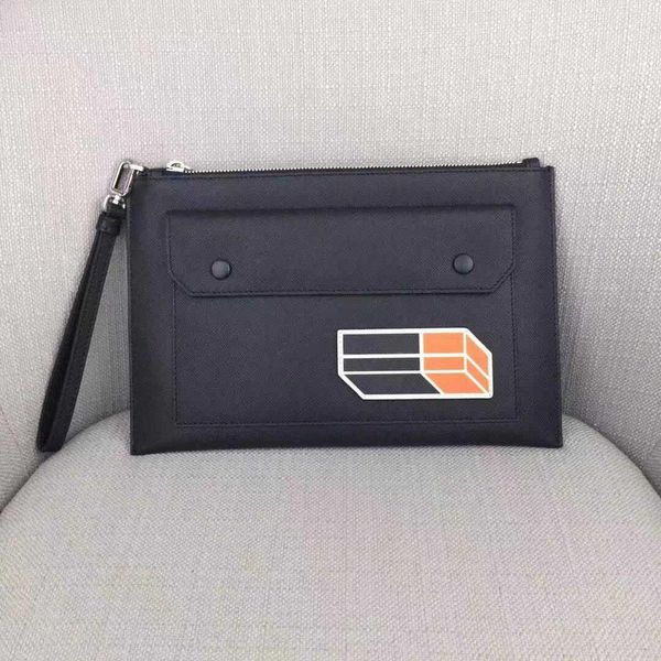 

2019 men's clutch designer men's leather envelope bag zip closure closed front print decoration with removable leather hand strap