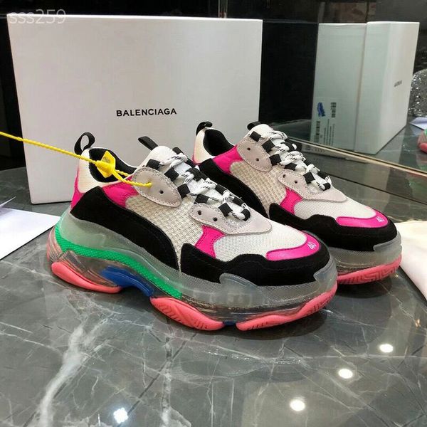 

2020 luxury new comfortable reaction custom white mens womens district link-embossed sole casual shoes multicolor colors shoe, Black
