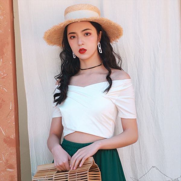 

2019 t- t-shirt base shirt short navel-exposed short sleeve shoulder-leaking collarbone tight female summer shoulder, White