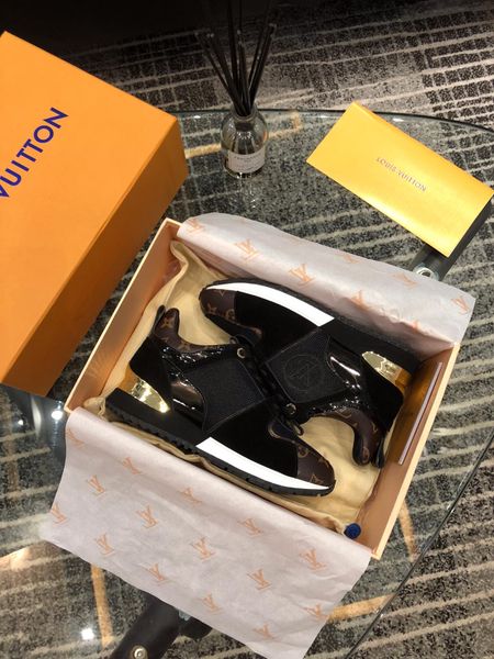 

Убежать Конструктор кроссовки Женщина Real кожа обувь мужчины кроссовки женщин Flats Узелок Monogramram Дизайнерские Повседневная обувь