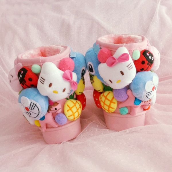

2019 korean version of the custom cartoon doll doll snow boots plush warm cotton shoes pink japanese short boots, Black