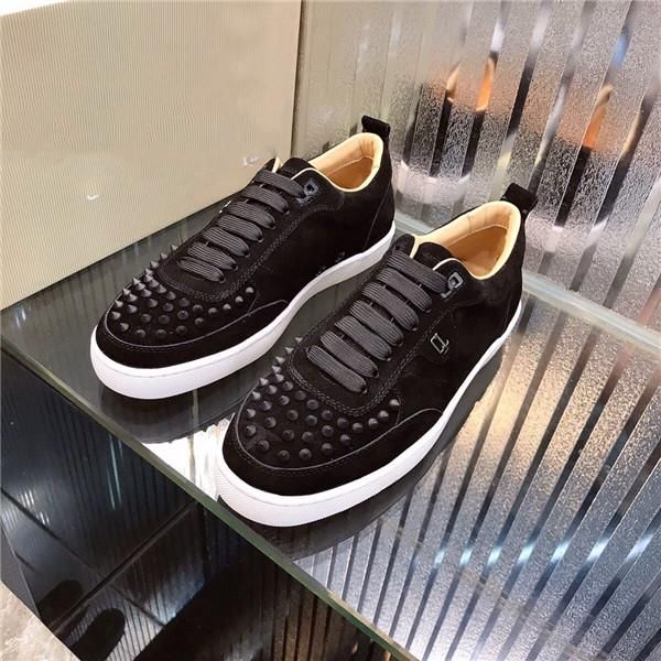 

xshfbcl 2020new red studded spikes flats luxury shoe for mens women party lovers genuine leather casual shoes sneakers 36-45 designer bottom, Black;red