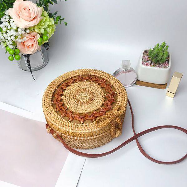 

circle handwoven bali round retro rattan straw beach bag shoulder messenger crossbody bags for women 2019 bolsa feminina