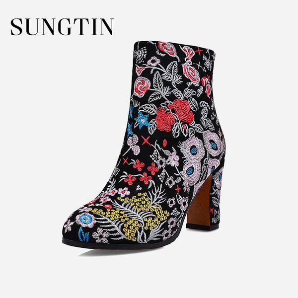 

sungtin elegant vintage embroidery women ankle boots genuine leather plush warm winter short boots ladies plus size party shoes, Black