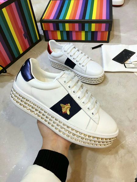 

Sapatos ocasionais yx0007