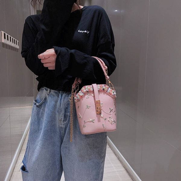 

chain applique pearl bucket bag women's tote casual pu lock shoulder crossbody bags women's large capacity purse messenger bag