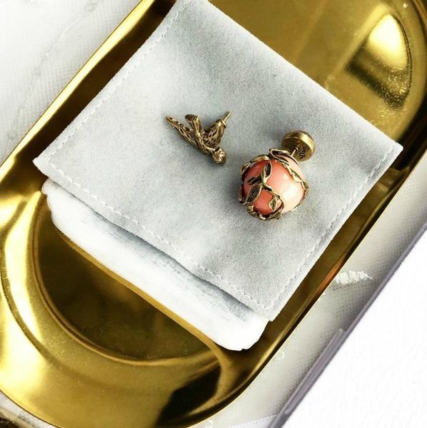

European designer wedding earrings 18 k gold plating Asymmetric Pearl earrings letter C and D Modelling women luxury earrings gift