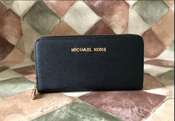 

Fashionable lady handbag, purse, but love card bag