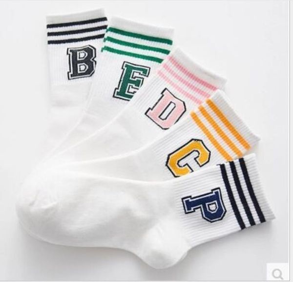 

lovely student socks with medium-sized letter socks breathable, odor-proof and sweat-absorbent cotton socks, Black