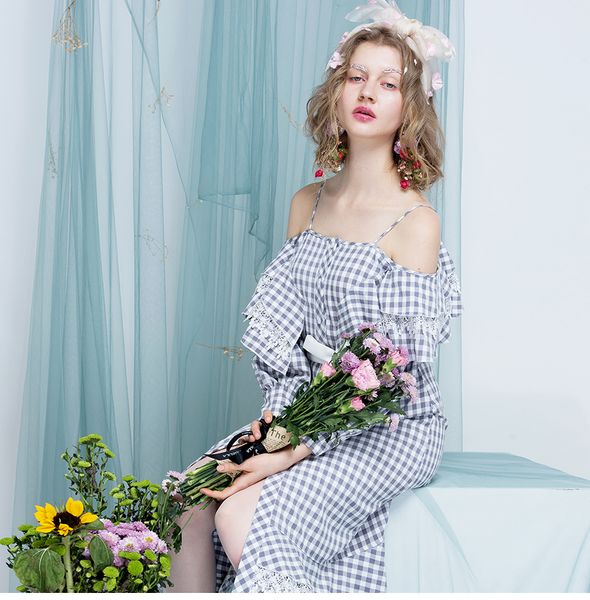 

светло-фиолетовые марочные плед falbala сексуальная -плечий фонарь рукав тонких подвески юбка юбка колокольчик выпускное платье quinceanera, White;black