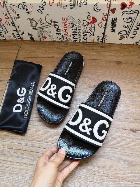 

the latest 2020 designer men and women's fashion leisure, sandals, the most fashionable slippers, Black