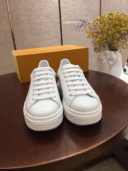 

a5luxury autumn and winter high -end women 's casual shoes ,fashion women 's boots ,high -quality sports shoes ,fre, Black