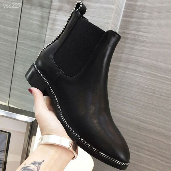 

2019 new black women's short boots with martin boots autumn and winter thick bottom temperament korean version size 35-40
