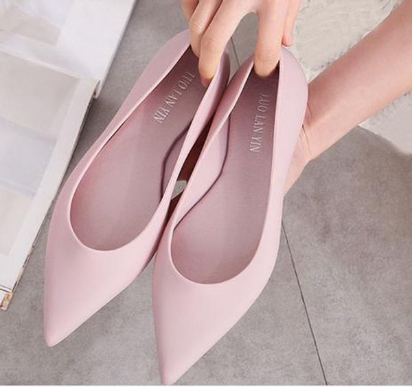 

Новые летние женские босоножки Леди с мелким ртом Желейные туфли Женские плоские