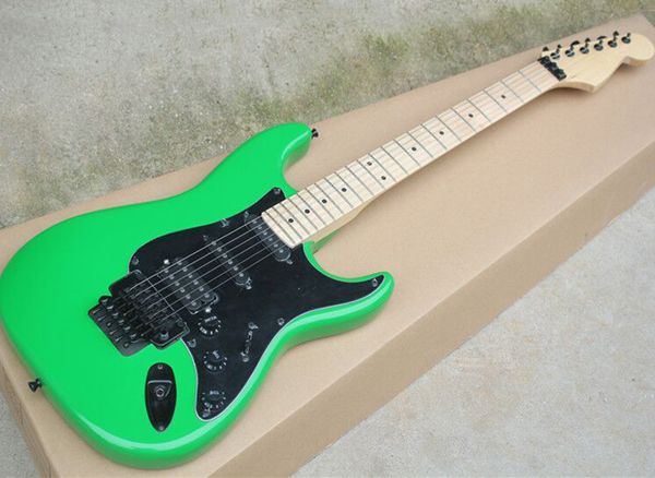 Chitarra elettrica verde con pickup SSH, Floyd Rose, tastiera in acero, hardware nero, personalizzabile su richiesta