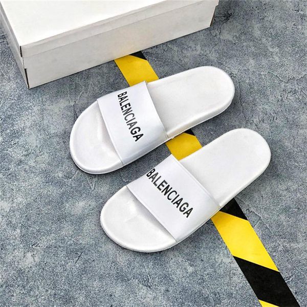 

classic fashion men and women slippers black and white pu material soft bottom summer beach sandals