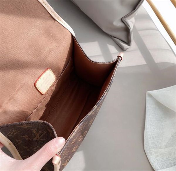 

20201 v1sells the latest style female messenger tote lady compound bag shoulder bag bag pure 24*17cm