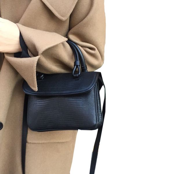 

women's vintage textured design handbag temperament flip shoulder messenger bag