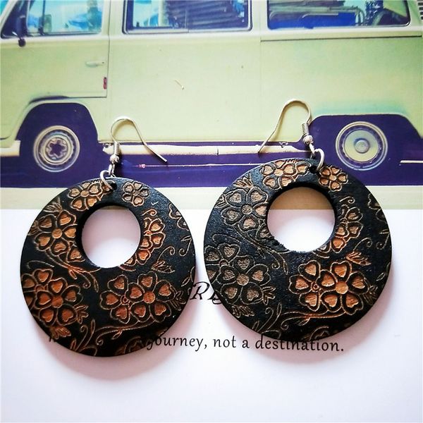 

деревянные серьги для женщин рельефный обруч милые серьги цветочный узор текстурированные boho ювелирные изделия оптовая продажа девушка акс, Silver