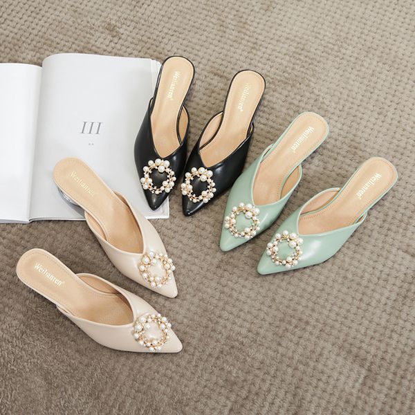 

2020 new summer crystal slippers women pointed fashion pearl all-match medium heel 31-43 size slippers women, Black