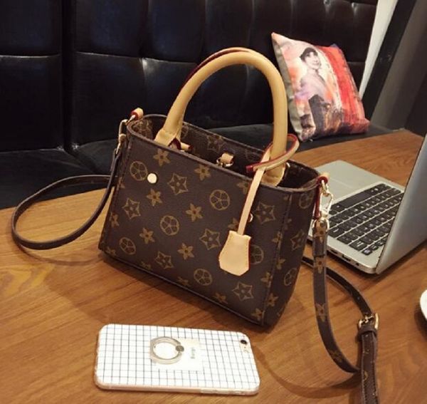 

designer luxury handbags purses fashion luxury designer women bags with two kinds of method oblique cross package and hand bag nice cow