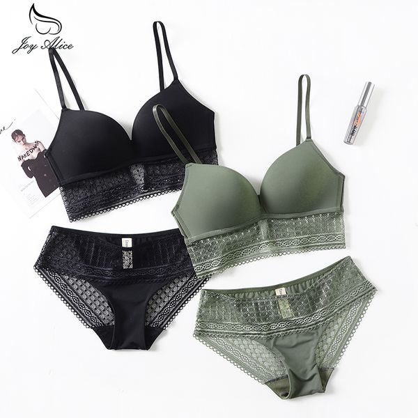 

2019 brassiere embroidered underwear set abc cup new good quality women bra set push up lace bra thong sets, Red;black