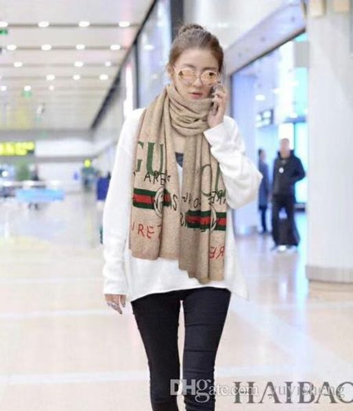 

2020New fashion Christmas scarf,women's winter Korean version,100%wool,cashmere,autumn and winter girl's bib,a pair of men's