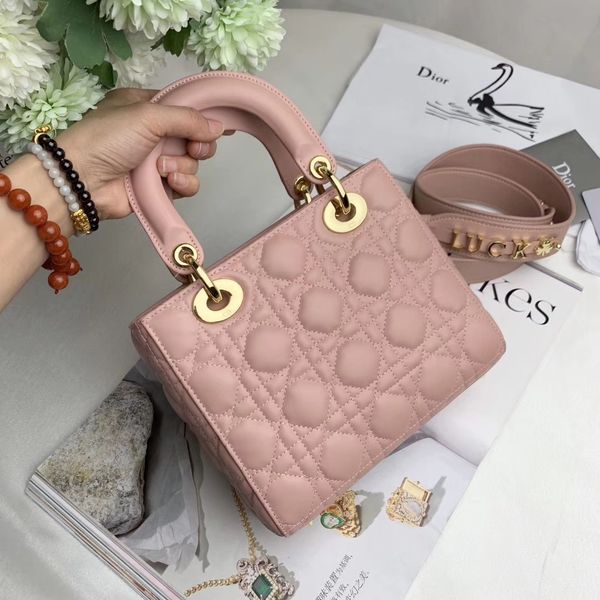 

Высокое качество ladies'handbags классический моды ladies'formal сумки посыльного сумки size24 * 17 * 8 см 3545612