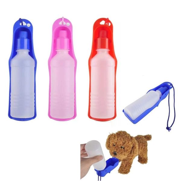 Dispenser per biberon per bibite per l'alimentazione dell'acqua del gatto dell'animale domestico Viaggi Ciotola per l'alimentazione in plastica pieghevole portatile Borraccia per animali domestici da viaggio 250 ml