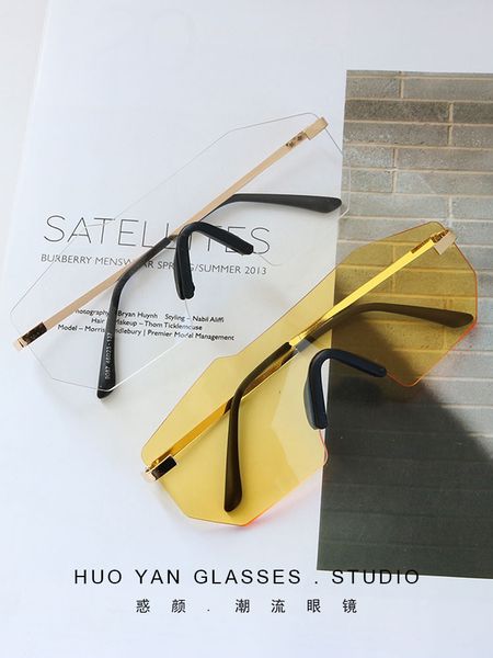 

ins super fire yellow glasses european and american-style 2018 all-in-one rimless sunglasses mens and womens big box sunglasses toad glasses, White;black